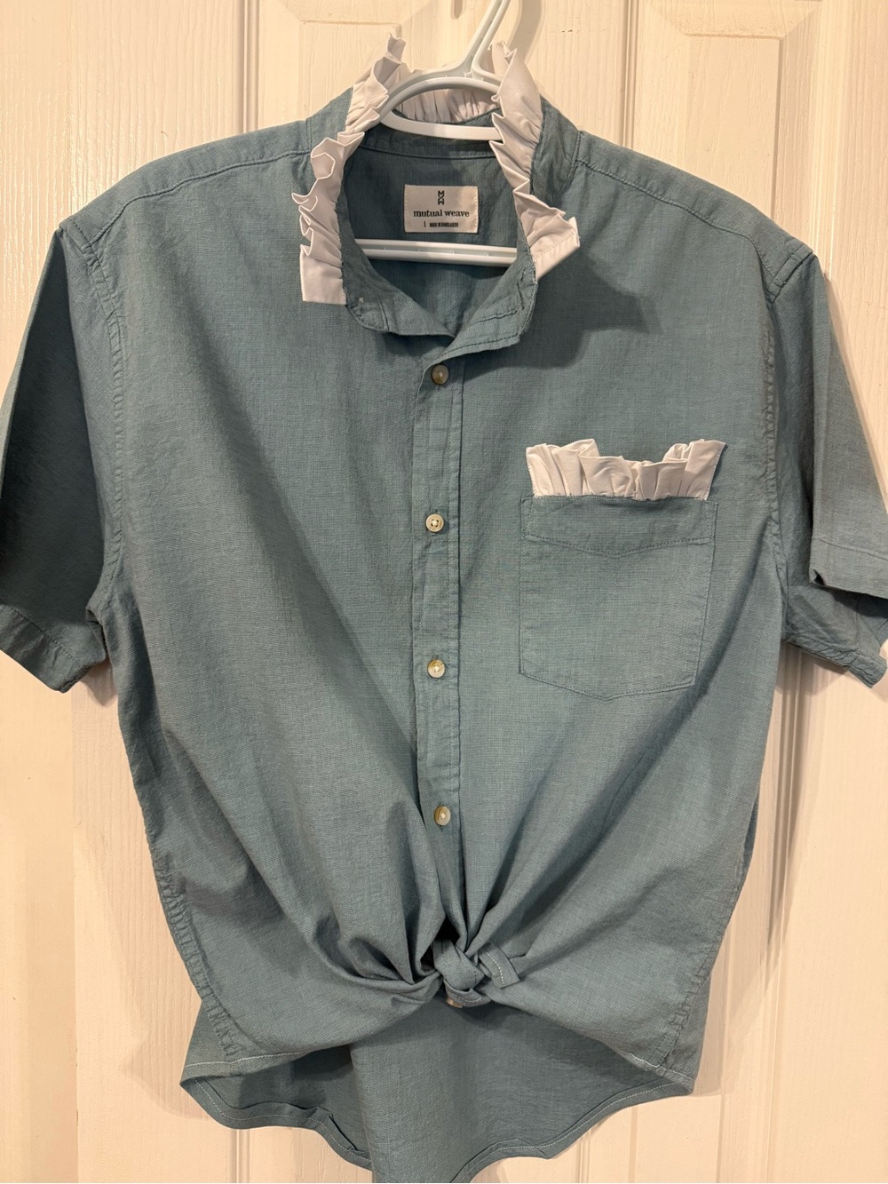 Light Blue Short-Sleeve Ruffle Collar Women’s  Button-Up